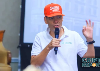 Max Keiser destaca a El Salvador como líder global en adopción de Bitcoin, alcanzando la cuarta etapa: reserva de valor. Descubre cómo el país impulsa la innovación financiera.